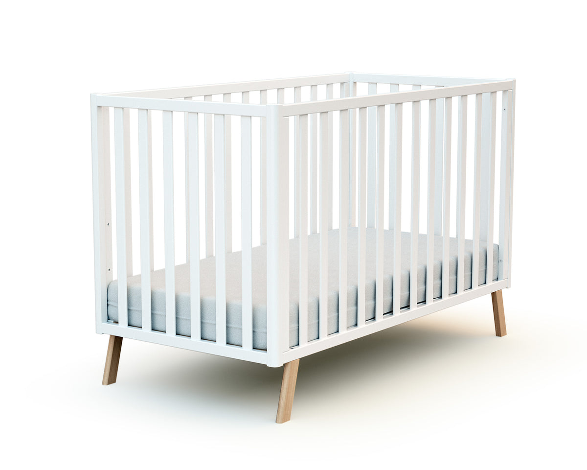 Lit cabane bébé évolutif en bois KASA Blanc et Hêtre Verni 60 x 120 cm