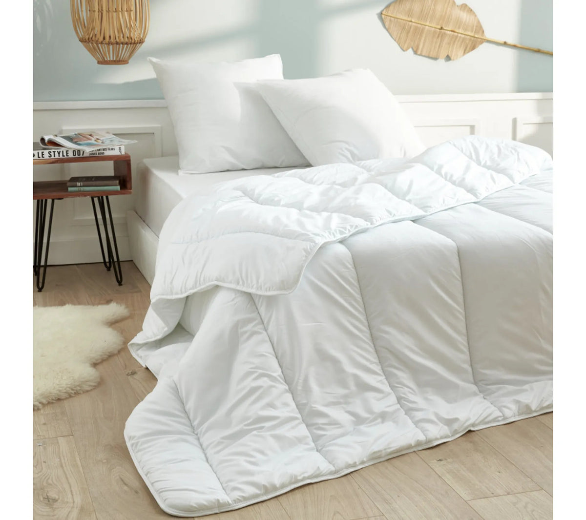 Couette Très Chaude 260 x 240 cm + 2 Oreillers 60 x 60 + Polochon 160 Polycoton "Confort" - Traité Anti Acarien Soft & Care