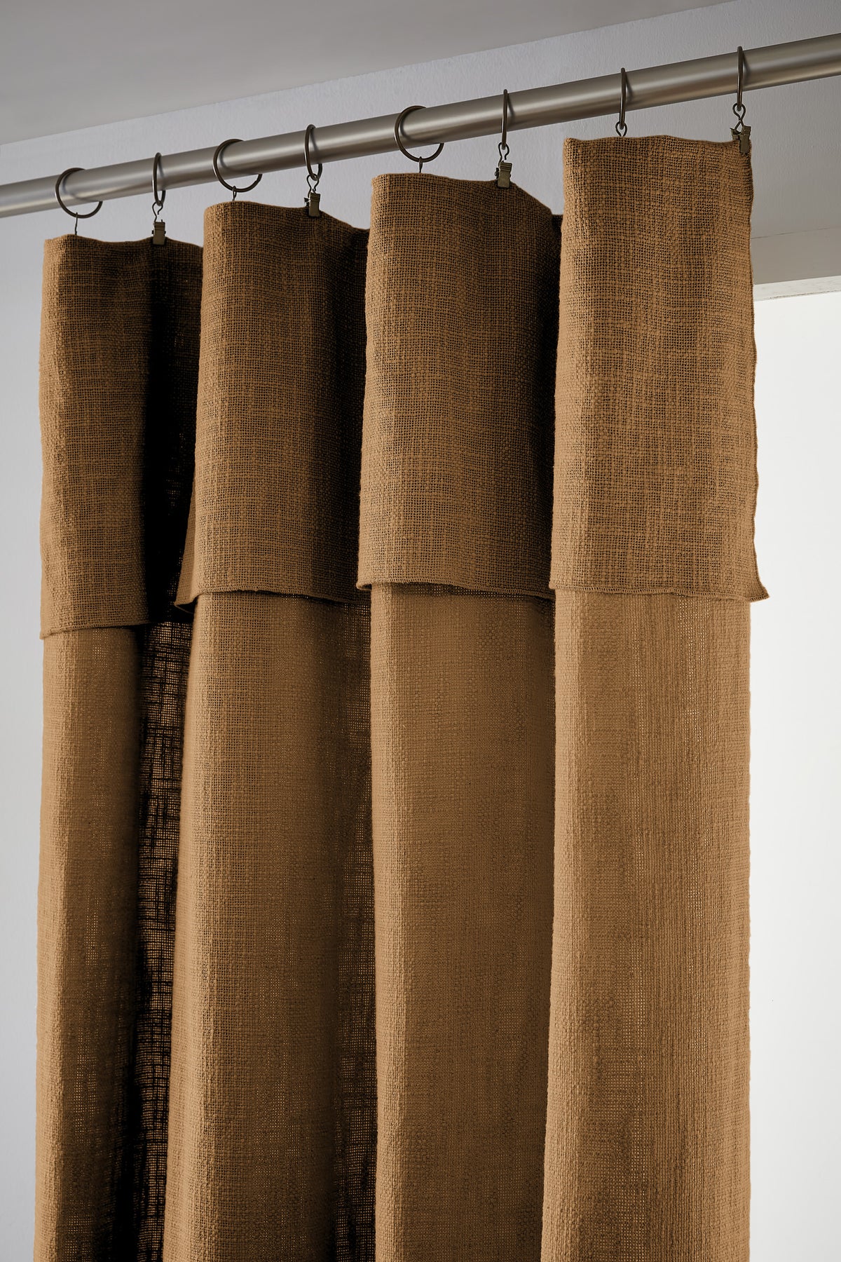 Rideau ajustable + 8 anneaux pince 140 x 270 cm Slub SIXTINE Camel
