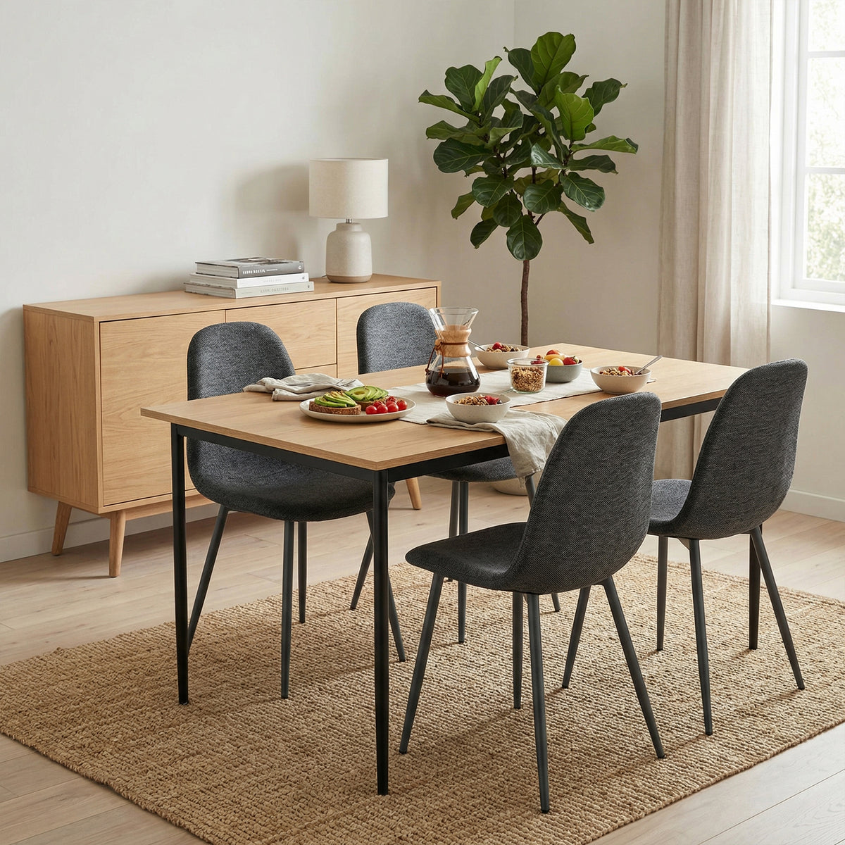 Charlton - Ensemble de 4 chaises de salle à manger scandinaves en tissu gris doux