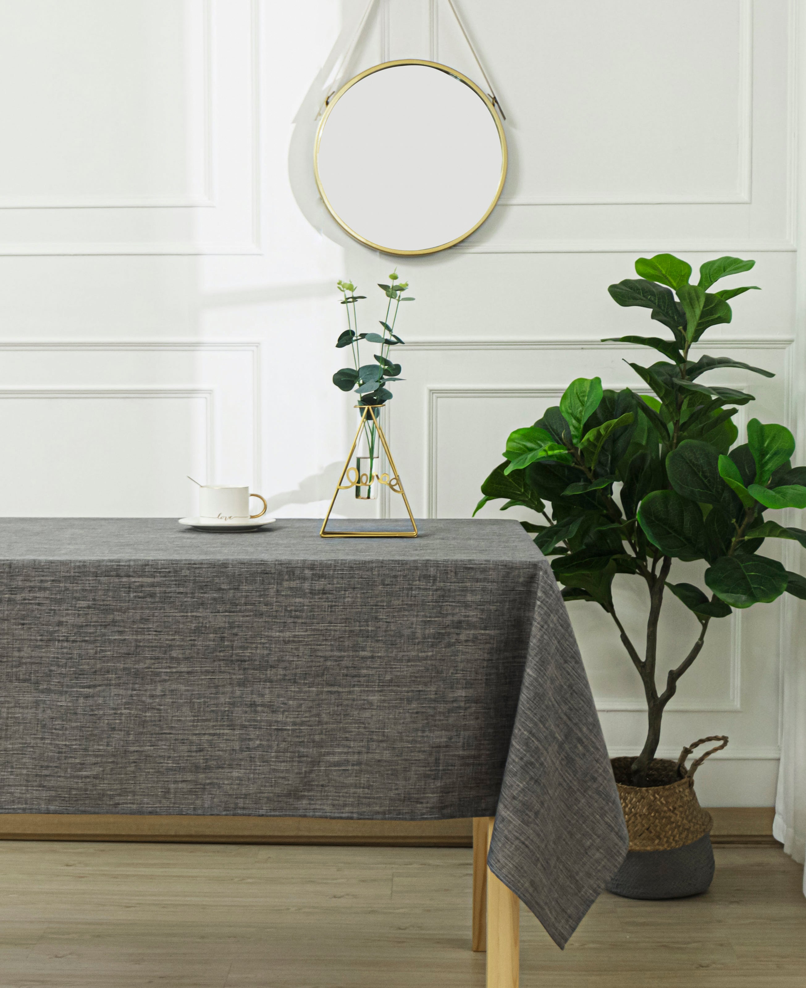 Nappe anti tache rectangulaire 140 x 240 cm ( plusieurs couleurs)