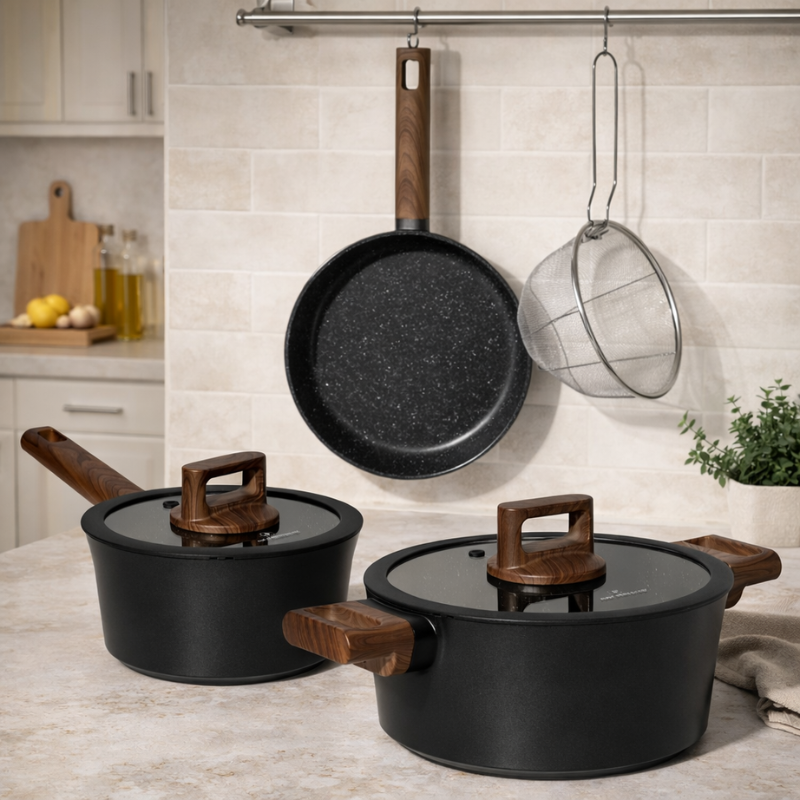 Batterie de cuisine 6 pièces à revêtement marbré avec couvercles tous feux dont induction Noir