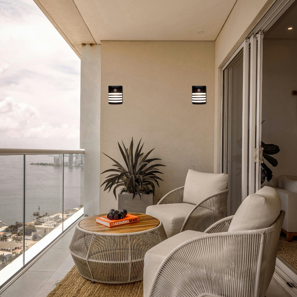 Lot de 2 appliques murales solaires d'extérieur noires – Sans Fil avec Détecteur de Mouvement