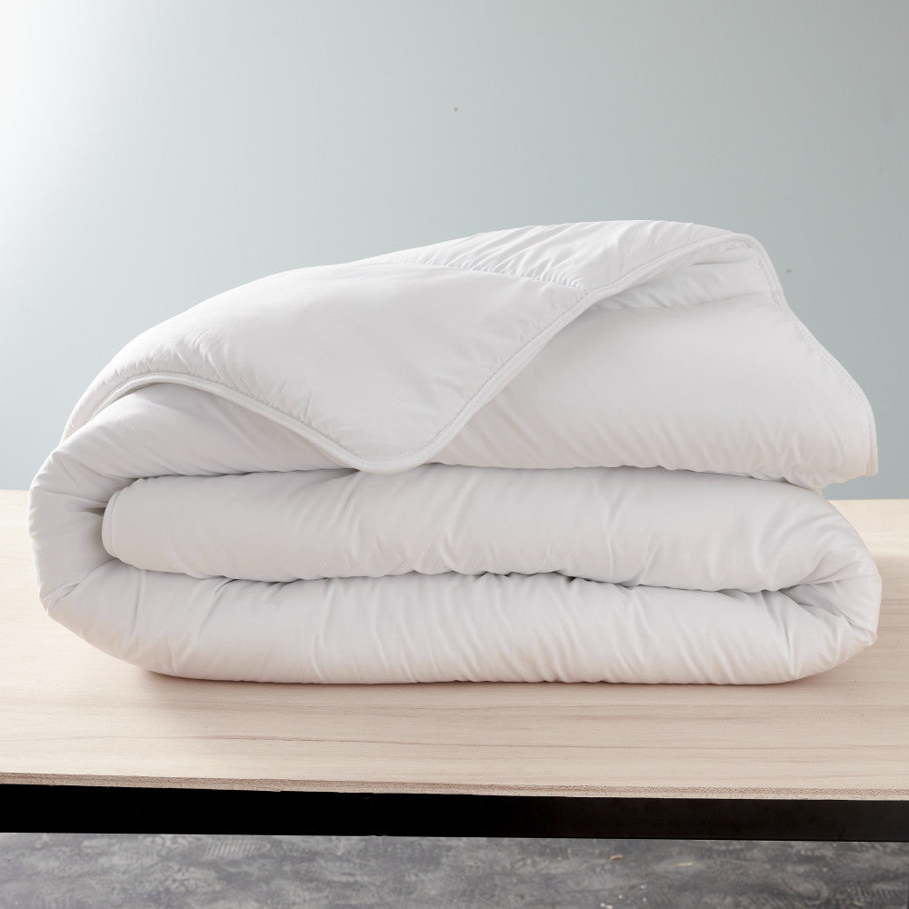 Pack 3 pièces Couette 140 x 200 cm + Oreiller 60 x 60 + Polochon 90 Gamme "Douceur" - Traité Anti Acarien Soft & Care