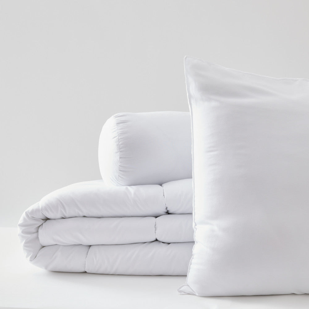 Pack 3 pièces Couette 140 x 200 cm + Oreiller 60 x 60 + Polochon 90 Gamme "Douceur" - Traité Anti Acarien Soft & Care