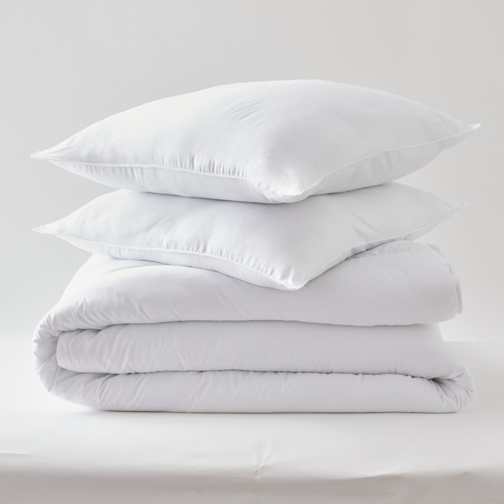 Pack 3 pièces Couette 260 x 240 cm + 2 Oreillers 60 x 60 Gamme "Douceur" - Traité Anti Acarien Soft & Care