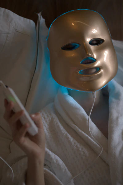 Masque LED visage luminothérapie or