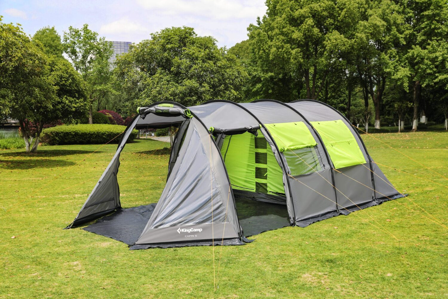 Tente de camping familiale 4 places Capri - Kingcamp - Dimension : 570 x 320 x 200 cm