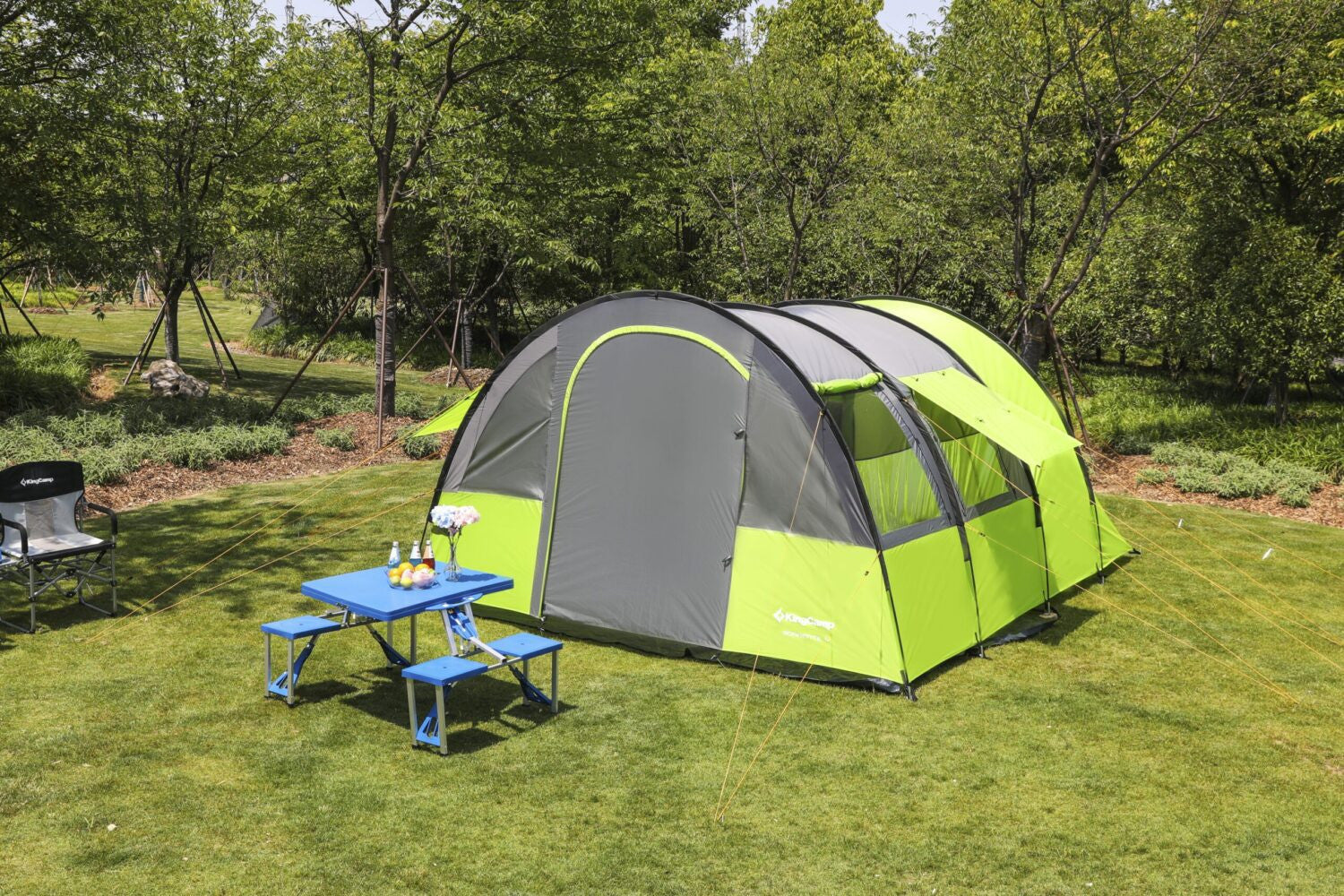 Tente de camping familiale 4 places Sorrente - KingCamp - Dimensions : 480 x 340 x 200 cm