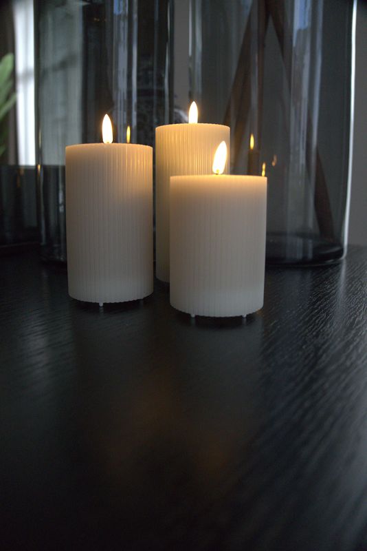 FlinQ - Ensemble de 3 bougies LED rechargeables à flamme vacillante - Télécommande incluse - Taupes
