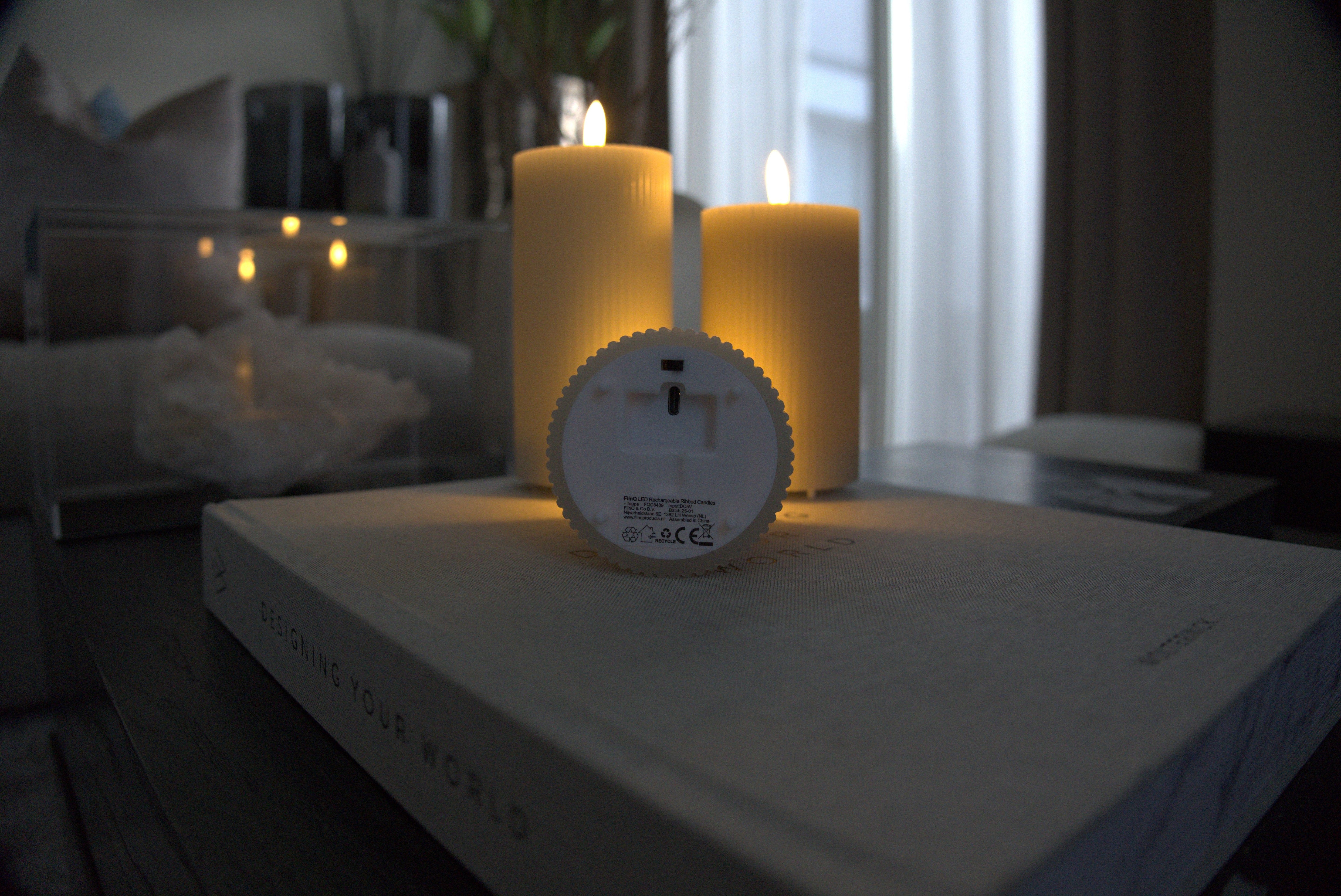 FlinQ - Ensemble de 3 bougies LED rechargeables à flamme vacillante - Télécommande incluse - Taupes