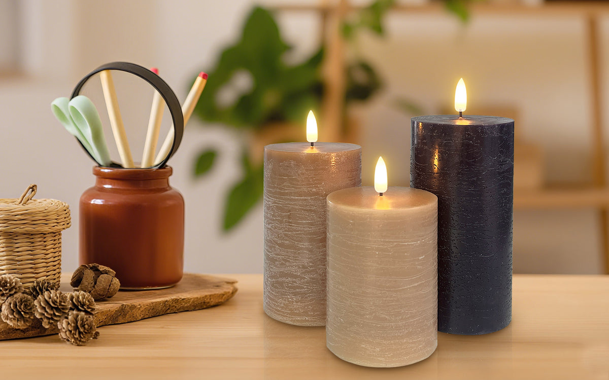 FlinQ - Ensemble de 3 bougies LED rechargeables à flamme vacillante - Télécommande incluse - Classiques Terre