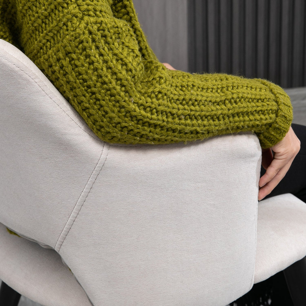 Ensemble de 2 chaises de salle à manger contemporaines en tissu beige, pieds en métal noir