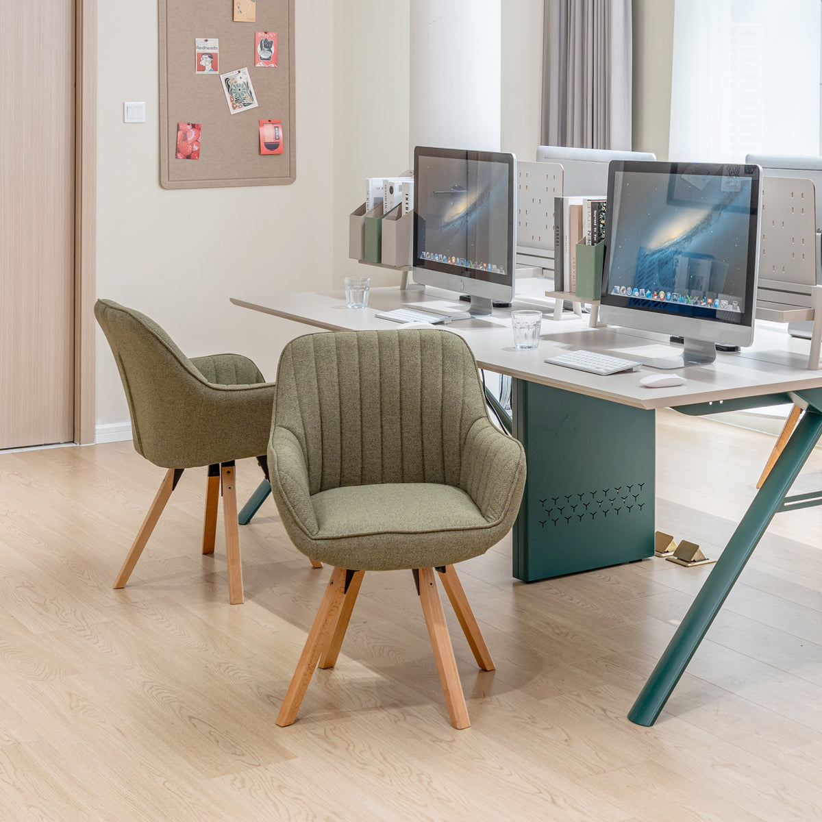 Carson - Chaise de salle à manger pivotante 360° en tissu vert avec accoudoirs et pieds en bois