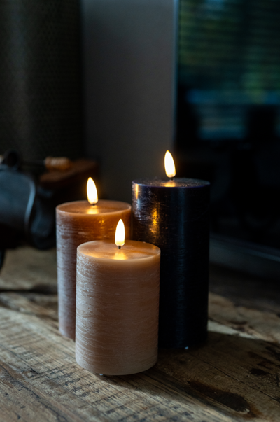 FlinQ - Ensemble de 3 bougies LED rechargeables à flamme vacillante - Télécommande incluse - Classiques Terre