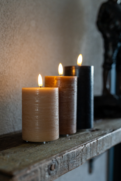 FlinQ - Ensemble de 3 bougies LED rechargeables à flamme vacillante - Télécommande incluse - Classiques Terre
