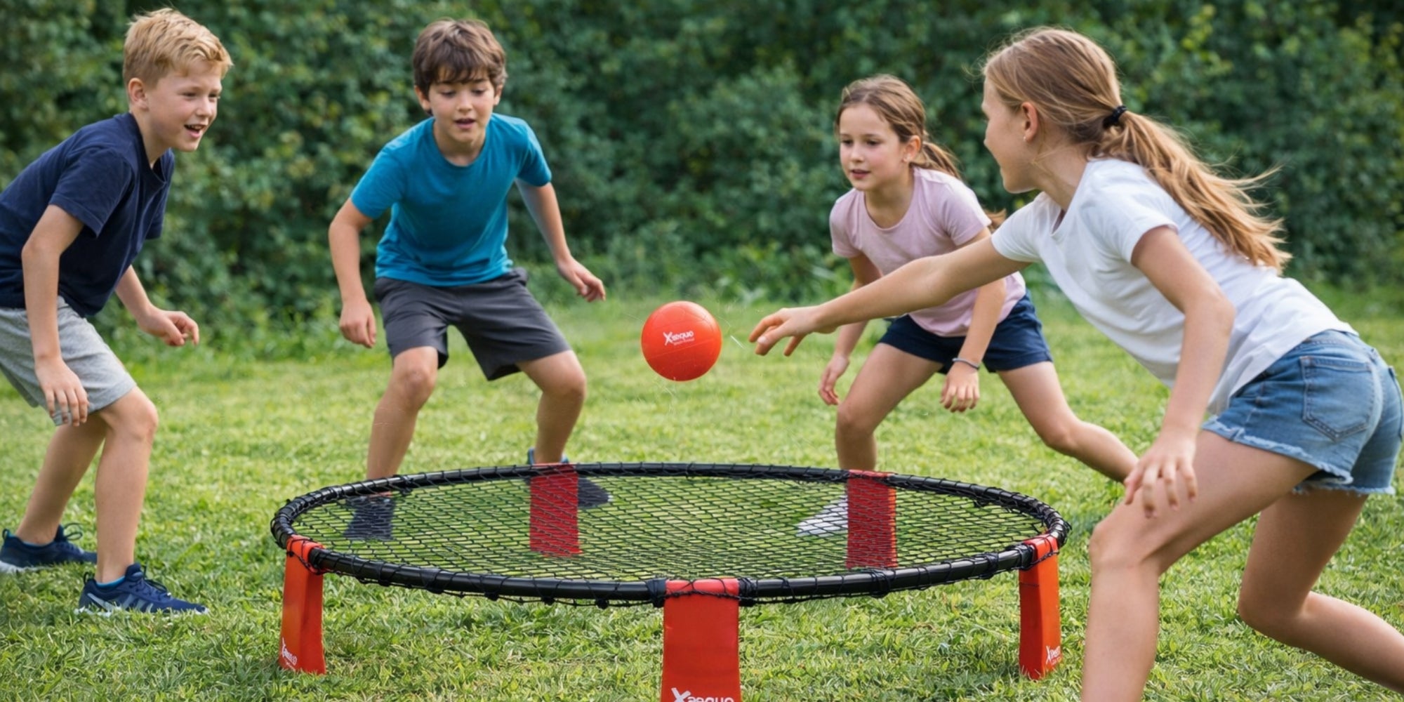 Jeu de Roundnet Complet avec Sac de Transport – Filet, 3 Balles et Pompe Inclus