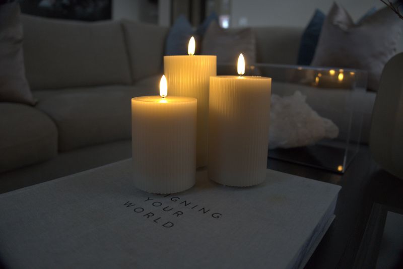 FlinQ - Ensemble de 3 bougies LED rechargeables à flamme vacillante - Télécommande incluse - Taupes