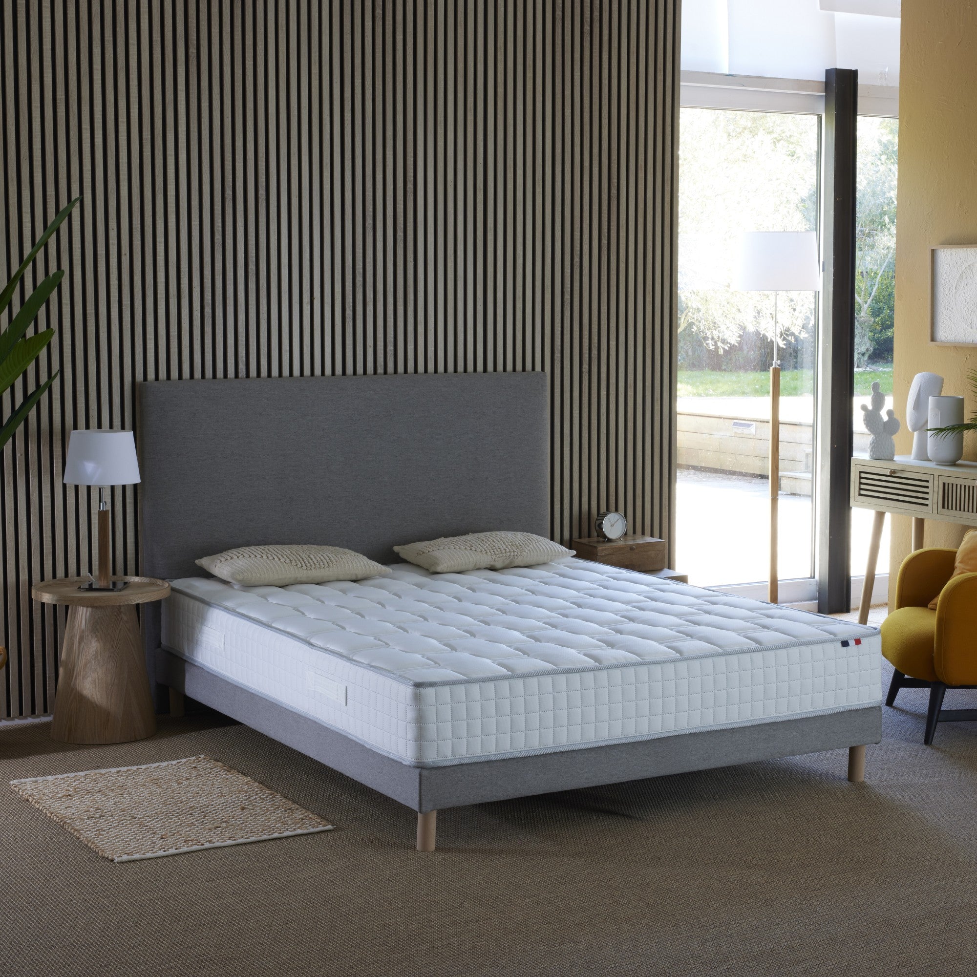 Ensemble literie : matelas 23 cm  à ressorts COSMOS et sommier Gris chiné - qualité française