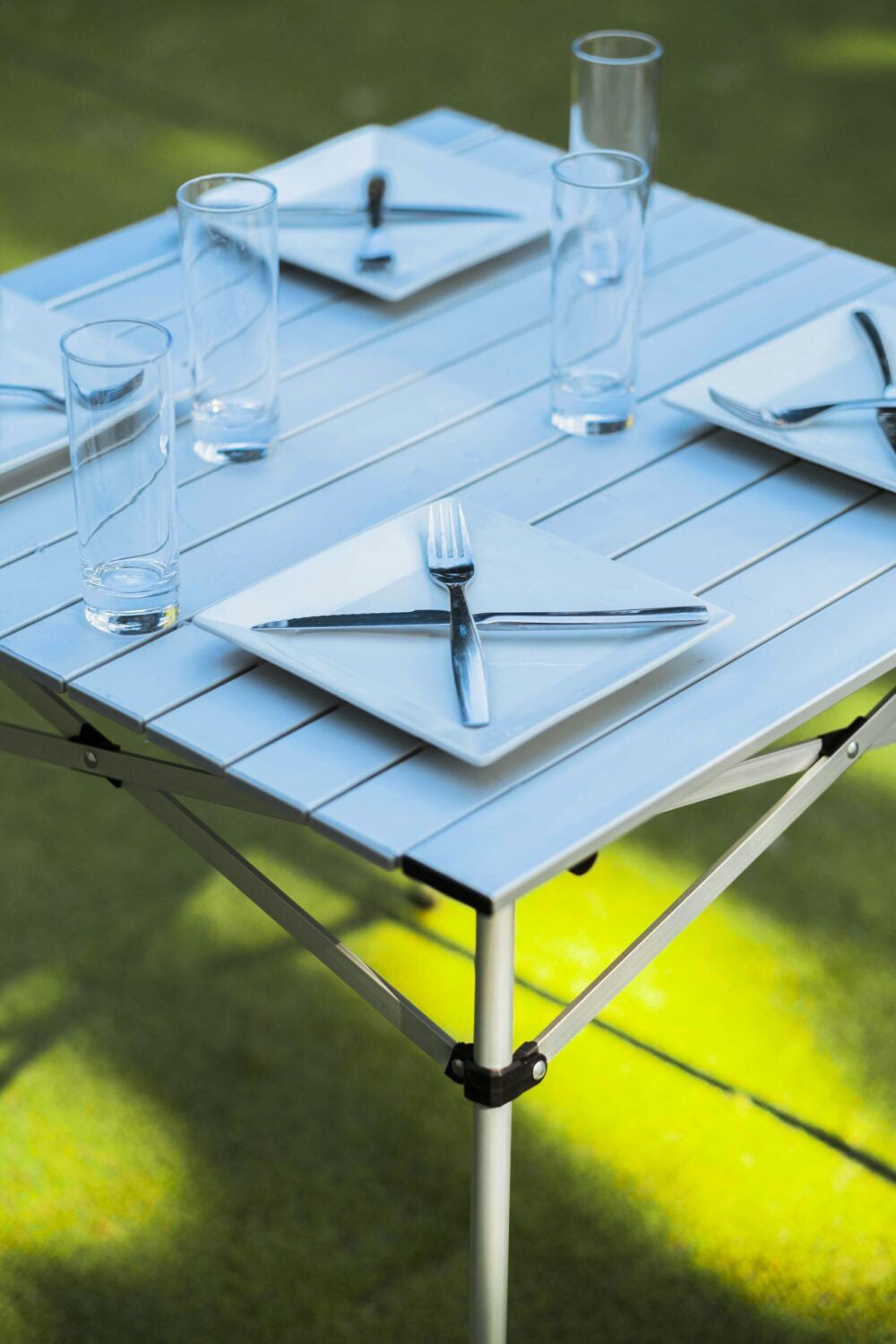 Lot de 2 tables à lattes de camping - Housse de transport inclus - 70 x 70  x 70 cm